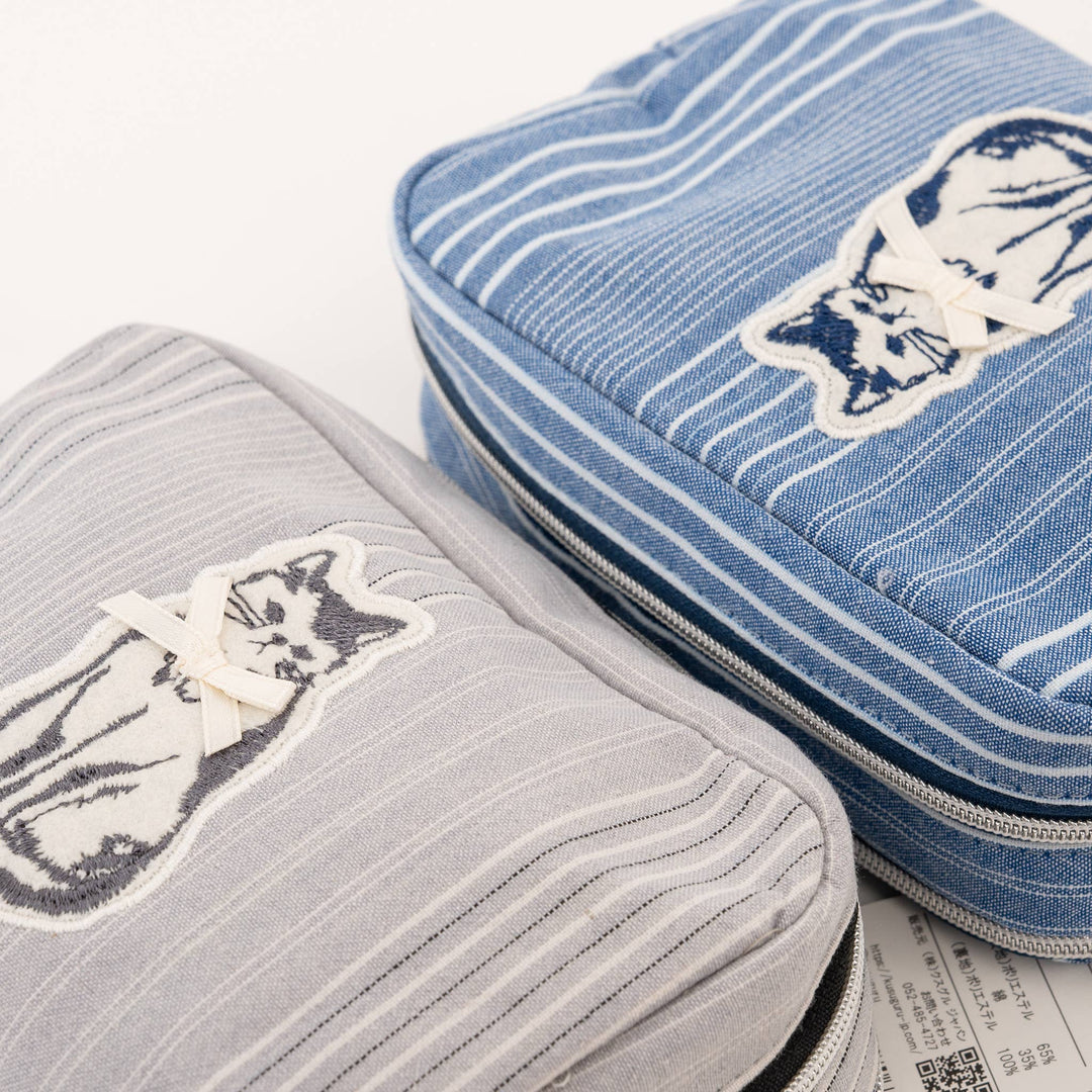 Kusuguru Japan Embroidered "Bowtie Cat" Multi-Dual Zi Pouch