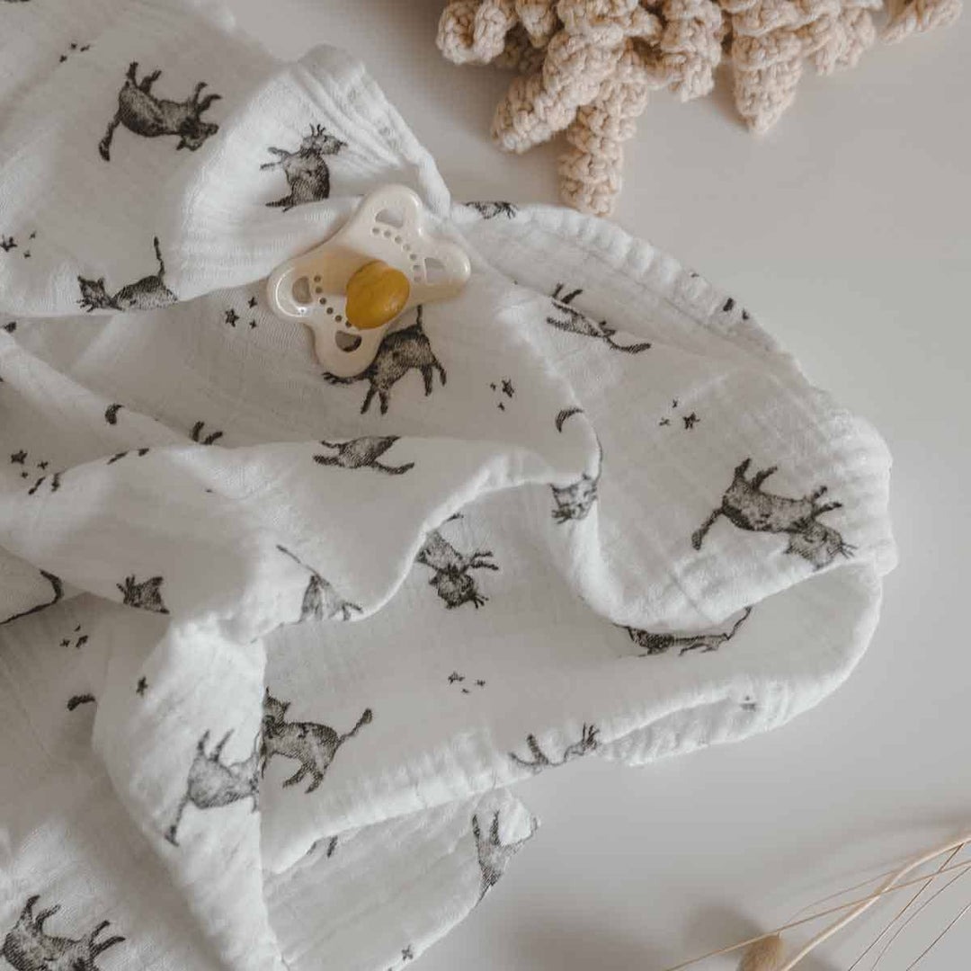 Ecru cat print Bianca swaddle blanket, 100% cotton muslin, 110x110 cm, perfect for babies and gifting.