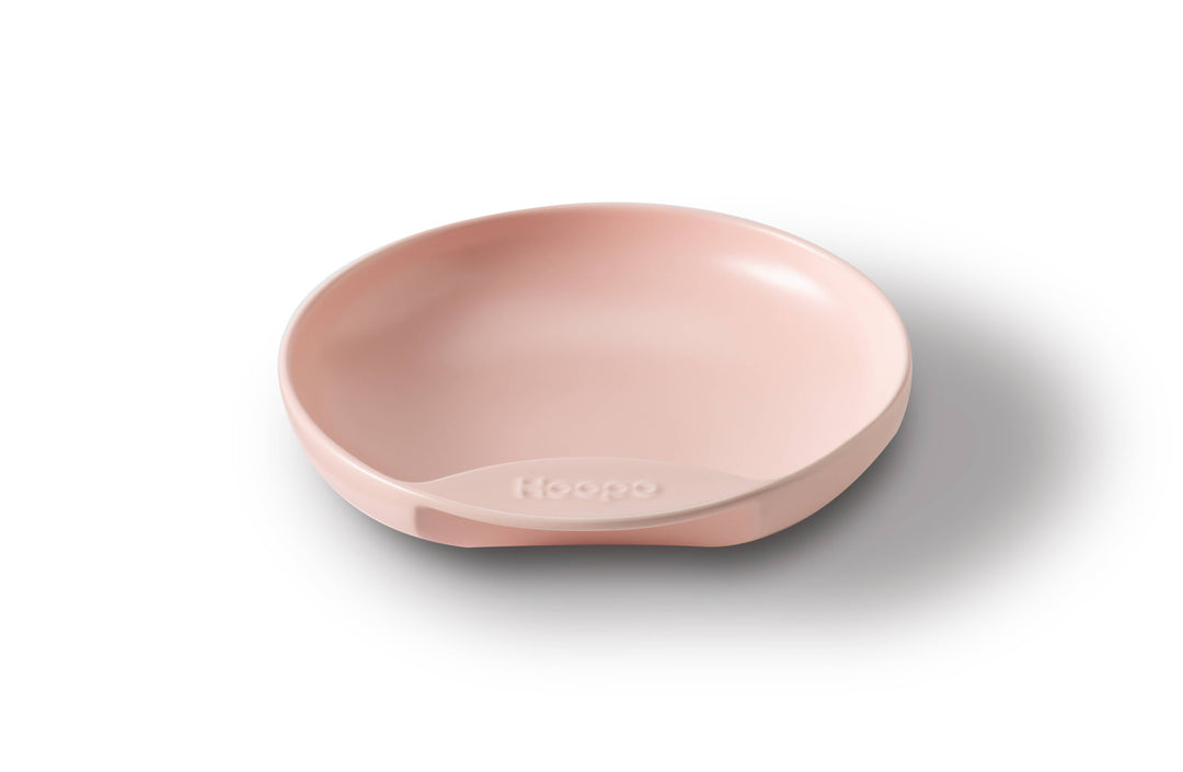 Pink porcelain cat plate bowl with a shallow, wide design to prevent whisker fatigue, suitable for feeding or drinking.