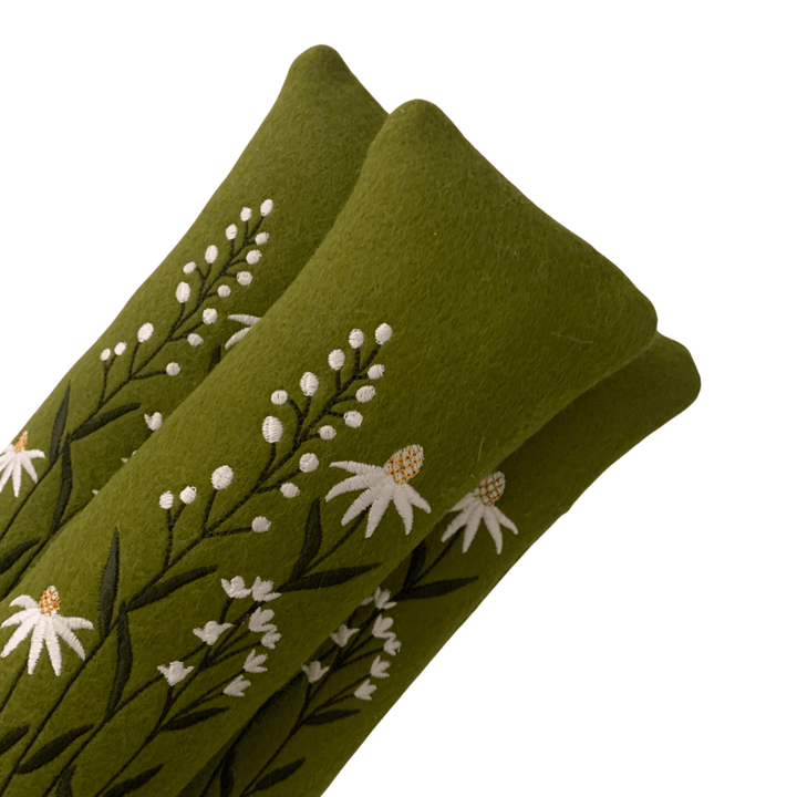 Handmade Daisies of Denmark woolly organic catnip cat kicker in green felt, featuring embroidered floral design.