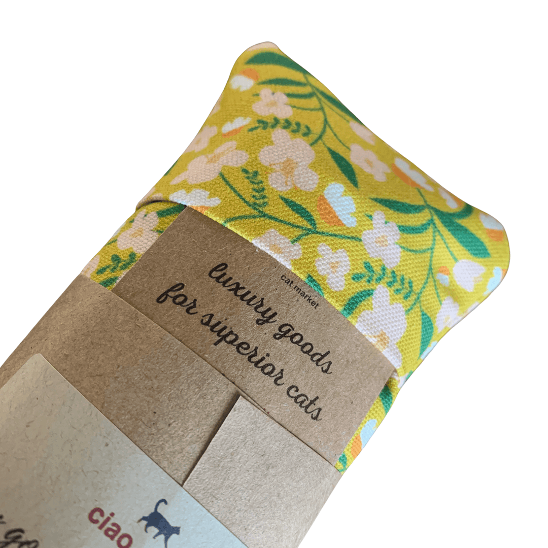Bessie’s Blooms organic catnip kicker with floral design, perfect for playtime with your feline friend.