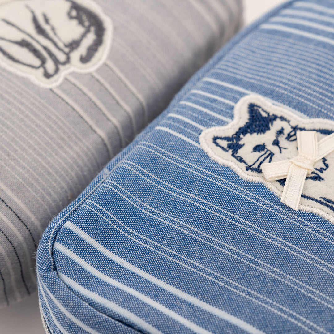 Kusuguru Japan Embroidered "Bowtie Cat" Multi-Dual Zi Pouch