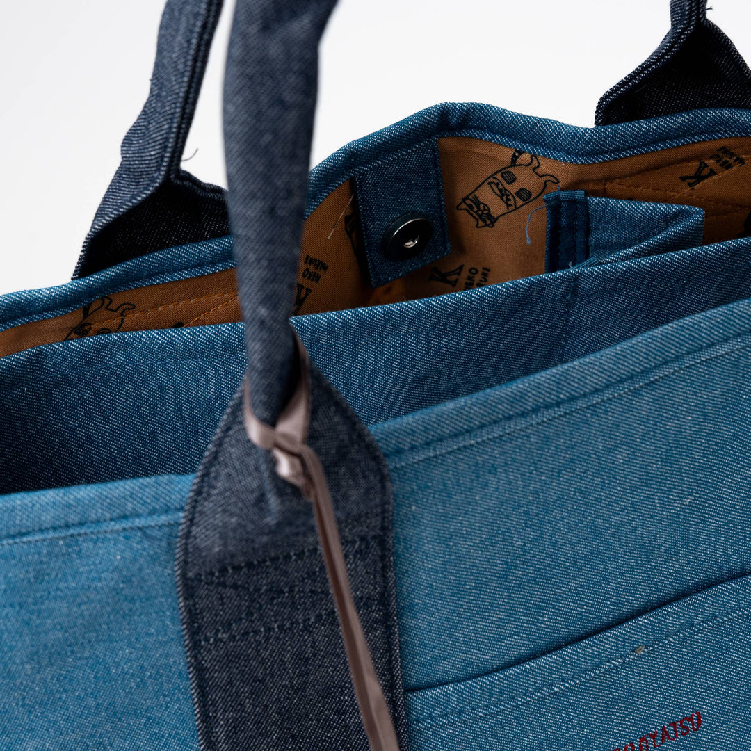 Kusuguru Japan Glasses Cat Multi-Compartment Tote
