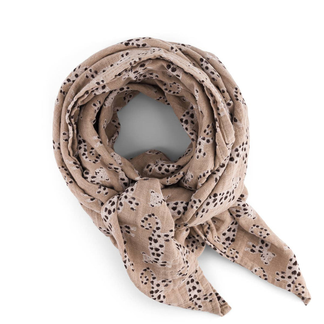 Bianca Swaddle in baby leo print, 100% cotton muslin, 110x110 cm, versatile baby blanket and swaddle.